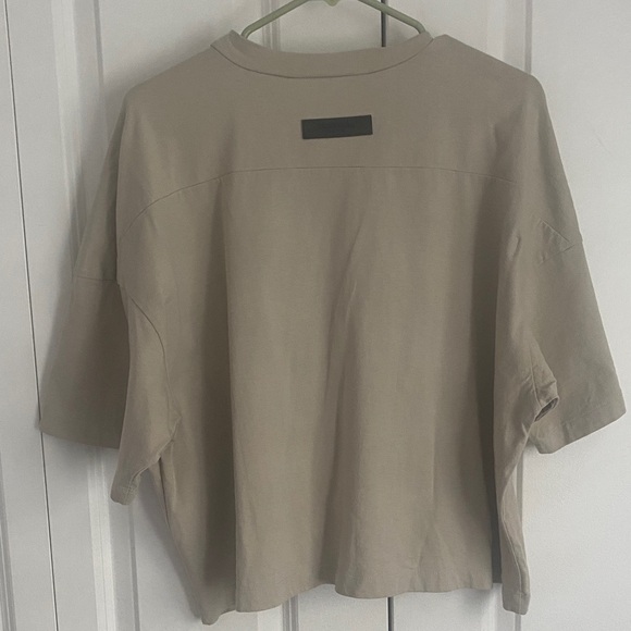 Fear Of God Essentials Taupe Tee - Picture 4 of 6